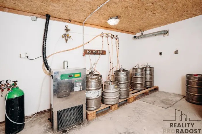 Prodej restaurace, Hodonín, Brandlova, 500 m2