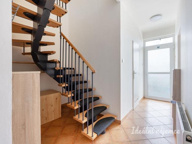 Pronájem bytu 4+kk, Nehvizdy, Mochovská, 119 m2