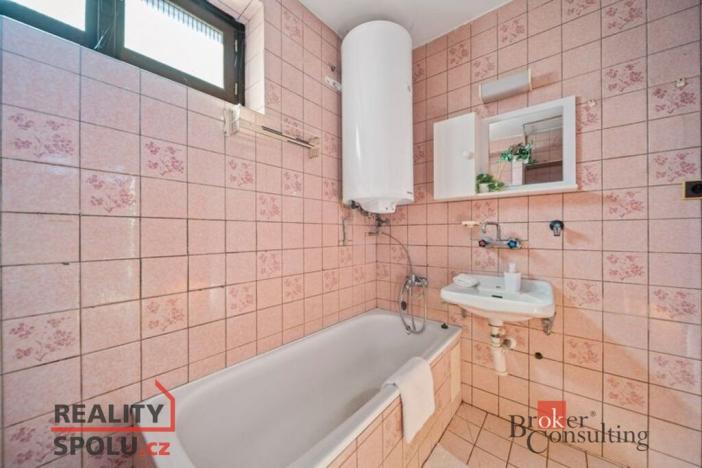 Prodej rodinného domu, Dubenec, 200 m2