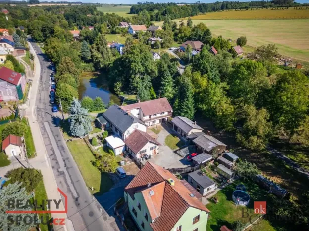 Prodej rodinného domu, Dubenec, 200 m2