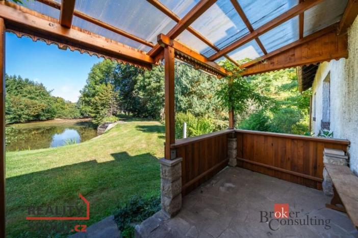 Prodej rodinného domu, Dubenec, 500 m2