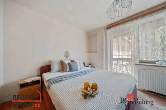 Prodej rodinného domu, Dubenec, 500 m2