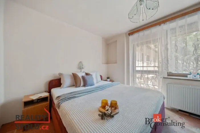 Prodej rodinného domu, Dubenec, 500 m2