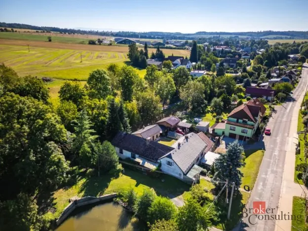 Prodej rodinného domu, Dubenec, 500 m2