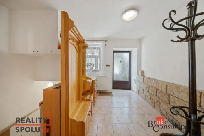 Prodej rodinného domu, Dubenec, 450 m2