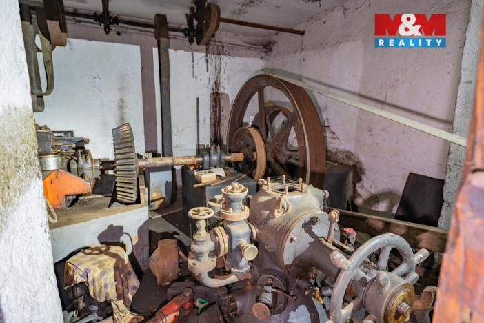 Prodej historického objektu, Klatovy - Beňovy, 934 m2