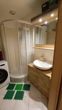 Prodej bytu 2+kk, Moravany, Sadová, 54 m2