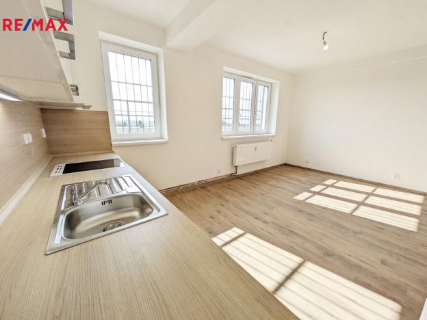 Pronájem bytu 3+kk, Havířov, Dlouhá třída, 75 m2