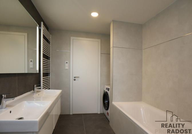 Pronájem bytu 3+kk, Praha - Záběhlice, Klapálkova, 220 m2