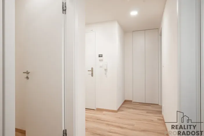 Pronájem bytu 3+kk, Praha - Záběhlice, Klapálkova, 220 m2