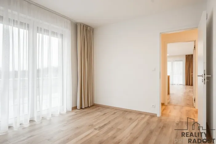 Pronájem bytu 3+kk, Praha - Záběhlice, Klapálkova, 220 m2