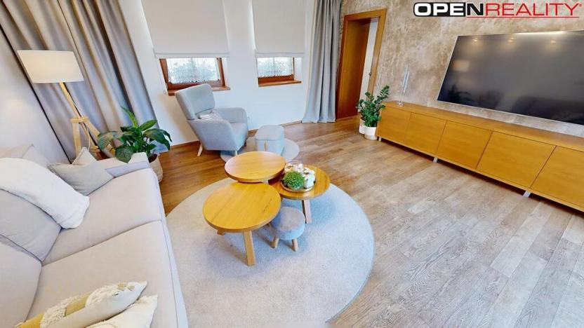 Prodej vícegeneračního domu, Dolní Bojanovice, Vinařská, 367 m2