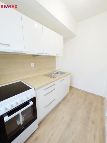Pronájem bytu 2+kk, Havířov, Dlouhá třída, 44 m2