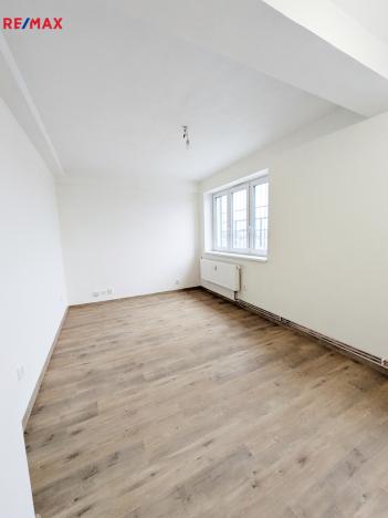 Pronájem bytu 2+kk, Havířov, Dlouhá třída, 44 m2