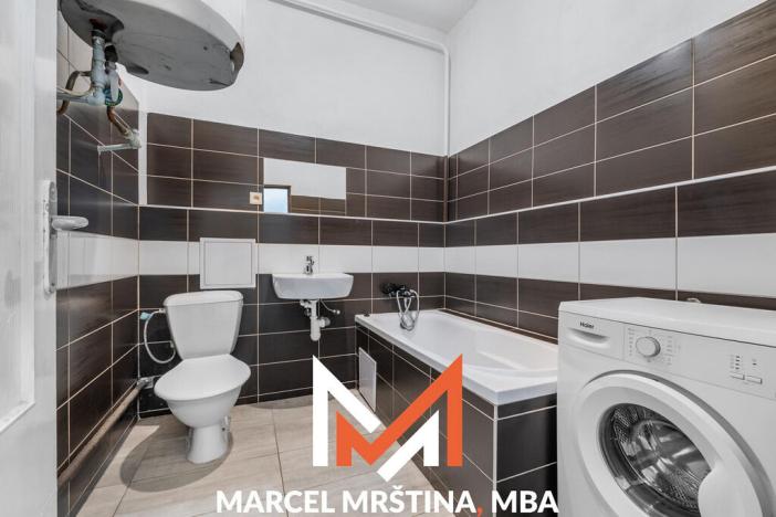 Prodej rodinného domu, Broumov - Nové Město, U Dolní brány, 1040 m2