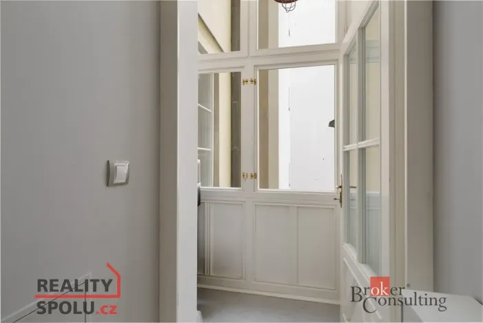 Prodej bytu 2+1, Praha - Staré Město, Elišky Krásnohorské, 105 m2