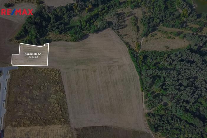 Prodej komerčního pozemku, Třebíč, 3245 m2