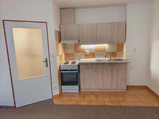 Pronájem bytu 2+kk, Trutnov, Lípové náměstí, 56 m2