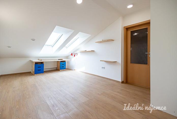 Pronájem bytu 4+kk, Praha - Vinoř, Labětínská, 116 m2