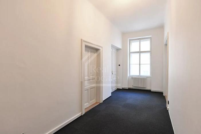 Pronájem kanceláře, Praha - Nové Město, Lazarská, 110 m2