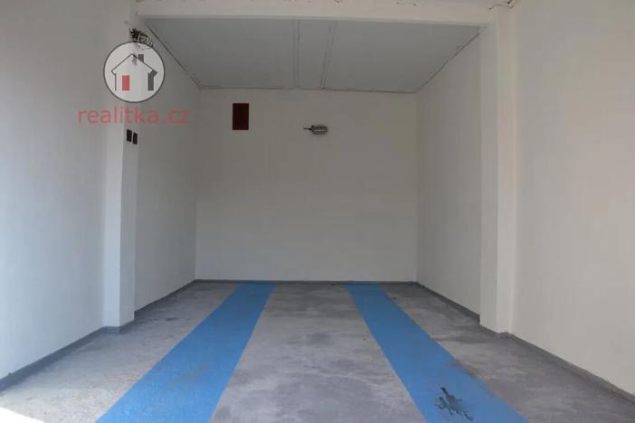 Pronájem garáže, Dvůr Králové nad Labem, Hradecká, 15 m2