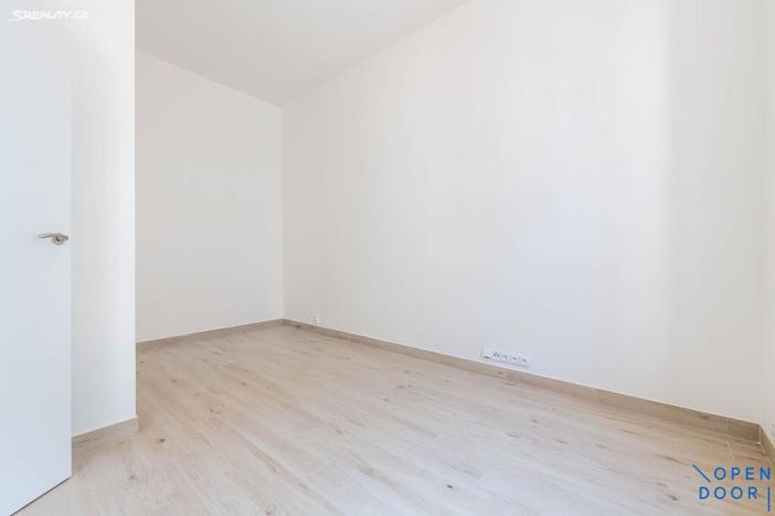 Pronájem bytu 1+1, Praha - Libeň, Kurta Konráda, 28 m2