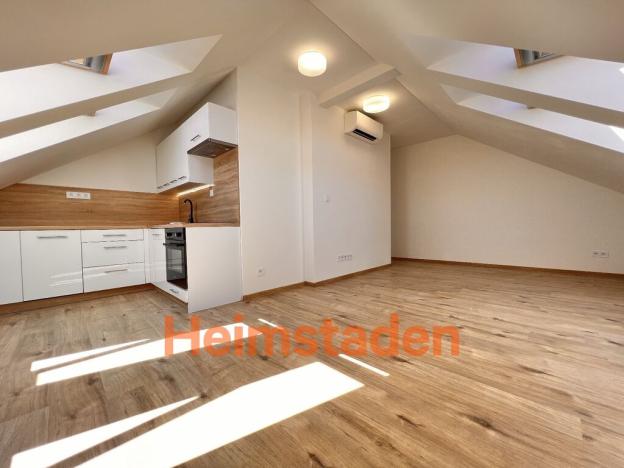 Pronájem bytu 2+kk, Ostrava - Poruba, náměstí Boženy Němcové, 47 m2