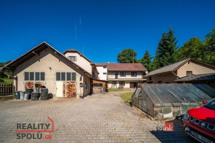 Prodej rodinného domu, Dubenec, 250 m2