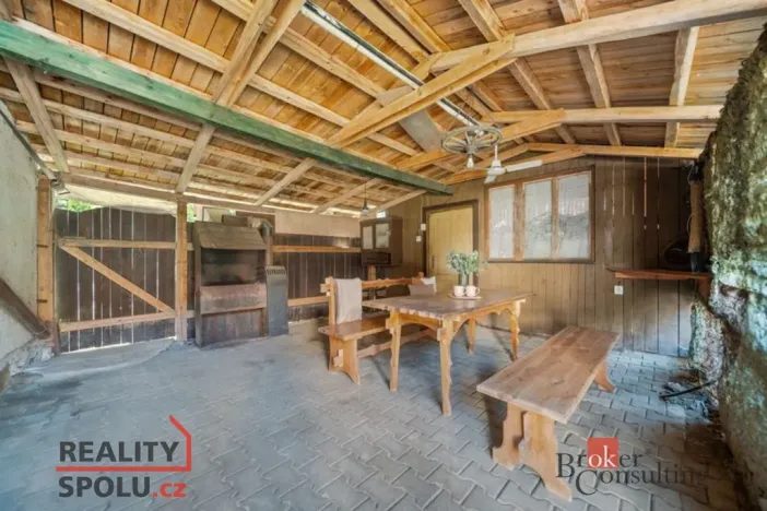 Prodej rodinného domu, Dubenec, 250 m2