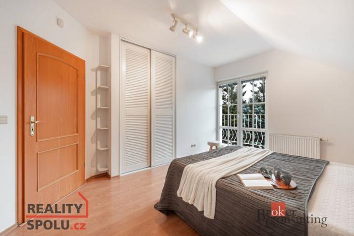 Prodej bytu 4+kk, Praha - Štěrboholy, Novoštěrboholská, 172 m2