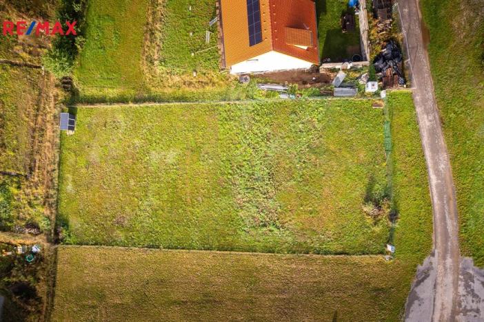 Prodej pozemku pro bydlení, Dobev, 910 m2