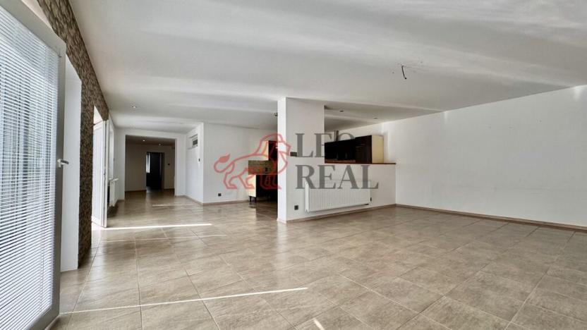 Prodej rodinného domu, Topolná, 215 m2