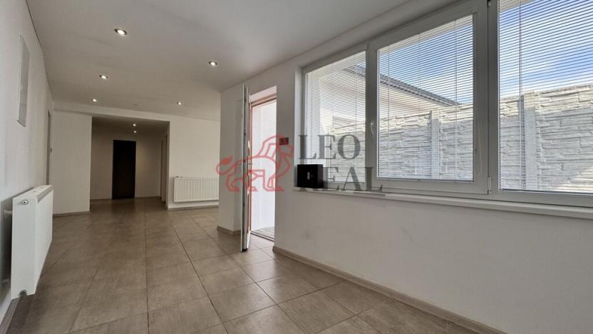 Prodej rodinného domu, Topolná, 215 m2