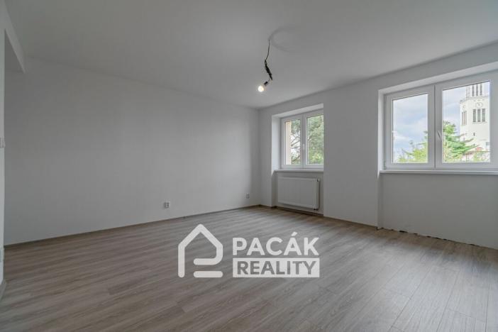 Prodej bytu 3+kk, Olomouc, Erenburgova, 55 m2