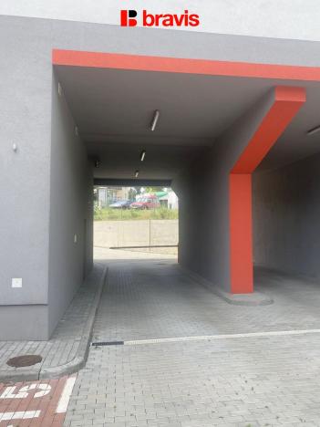 Pronájem garáže, Brno - Královo Pole, Božetěchova, 18 m2