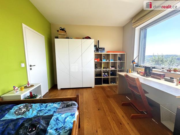 Pronájem rodinného domu, Králův Dvůr, Nad Máchovnou, 192 m2