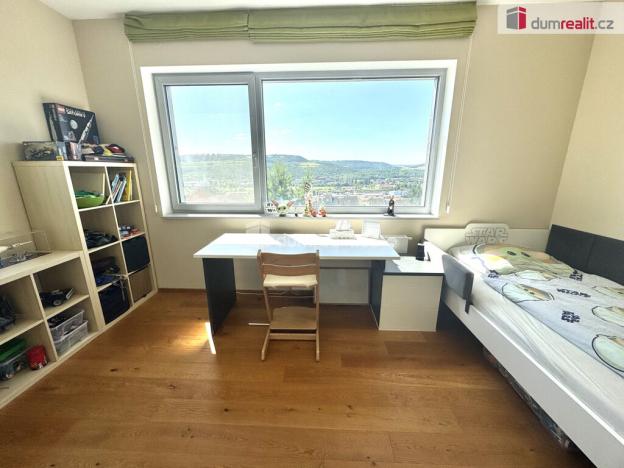 Pronájem rodinného domu, Králův Dvůr, Nad Máchovnou, 192 m2