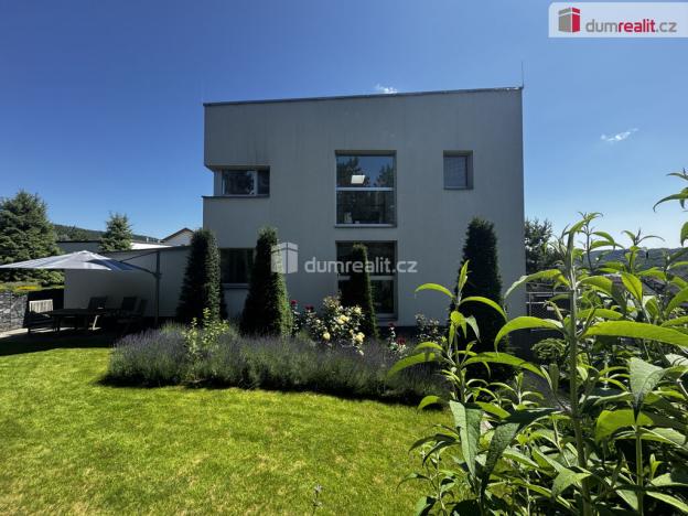 Pronájem rodinného domu, Králův Dvůr, Nad Máchovnou, 192 m2