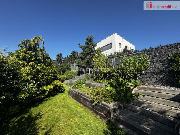 Pronájem rodinného domu, Králův Dvůr, Nad Máchovnou, 192 m2