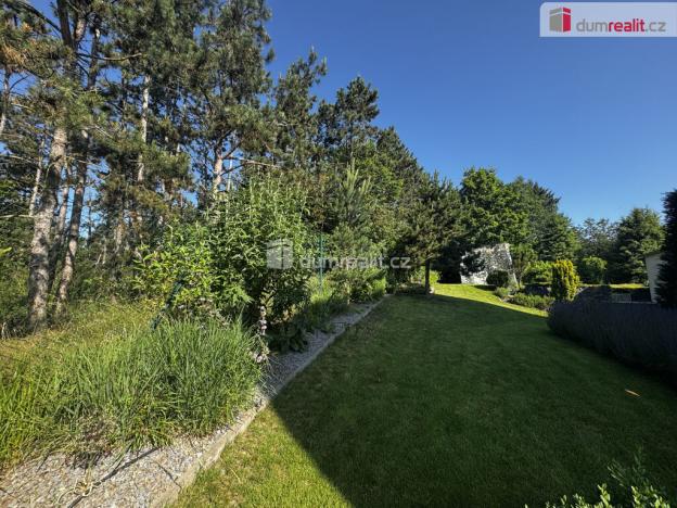 Pronájem rodinného domu, Králův Dvůr, Nad Máchovnou, 192 m2