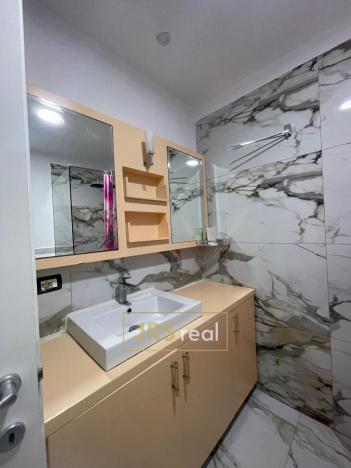 Prodej bytu 1+1, Durrës, Albánie, 64 m2