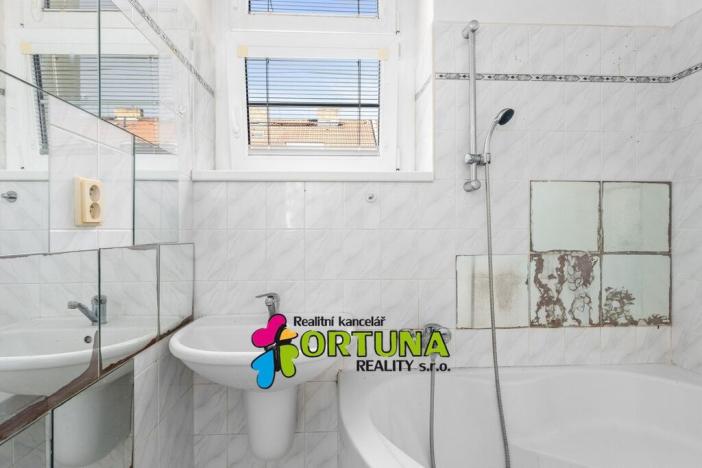 Prodej bytu 3+1, České Budějovice - České Budějovice 3, Fr. Hrubína, 81 m2