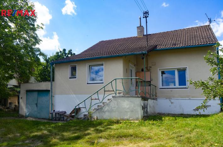 Prodej rodinného domu, Týnec nad Labem, Husova, 68 m2