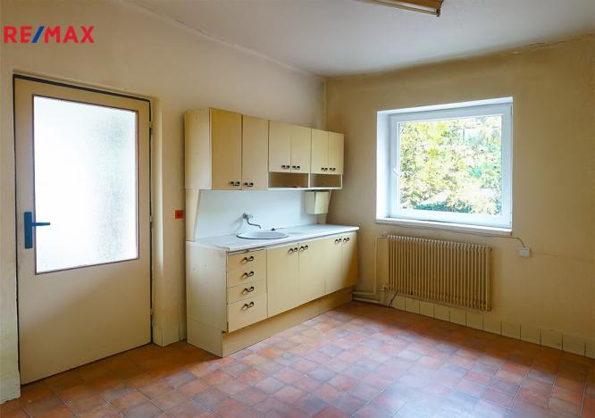 Prodej rodinného domu, Týnec nad Labem, Husova, 68 m2