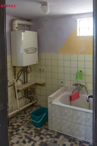 Prodej rodinného domu, Týnec nad Labem, Husova, 68 m2