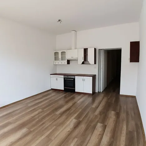 Pronájem bytu 2+kk, Praha - Libeň, Sokolovská, 47 m2