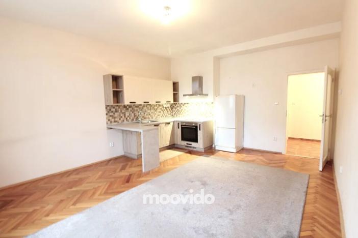 Prodej bytu 3+kk, Praha - Libeň, náměstí Dr. Václava Holého, 81 m2