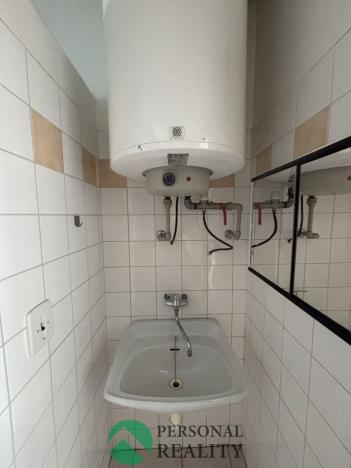 Pronájem obchodního prostoru, Nový Bydžov, Dr. Jana Deyla, 87 m2