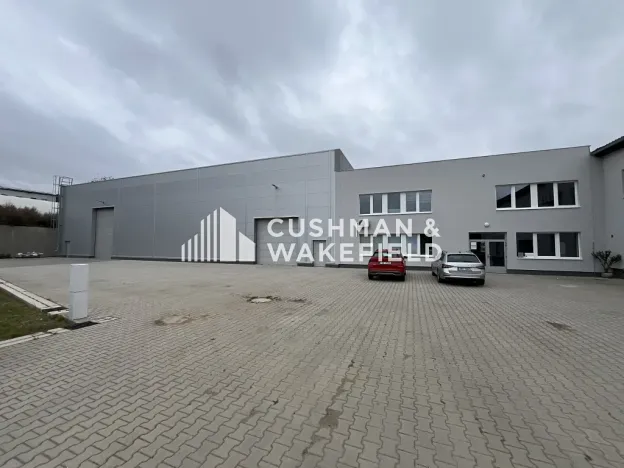 Prodej výrobních prostor, Ondřejov, Družstevní, 2800 m2