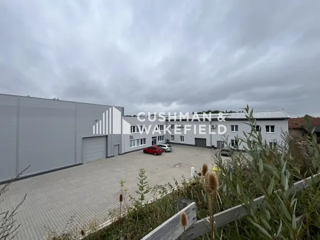 Prodej výrobních prostor, Ondřejov, Družstevní, 2800 m2